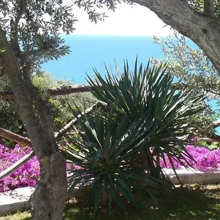 דירה In Mit Grossem Garten