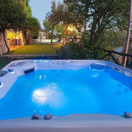In Mit Grossem Garten Appartement Finale Ligure