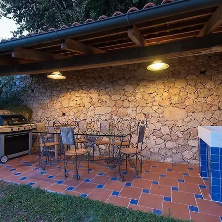 In Mit Grossem Garten פינאלה ליגורה
